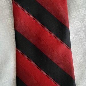 Beautiful Stafford red and black tie for men